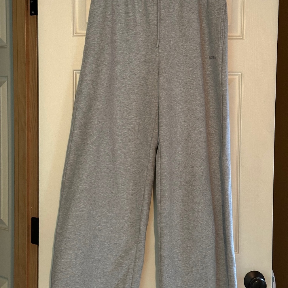 Aritzia Cozy Sweatfleece Mega Flutter™ Sweatpant